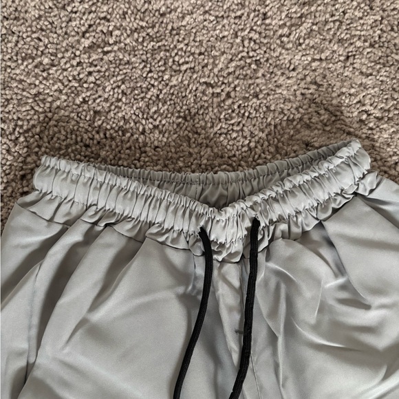 Kids Grey and white very light weight pants
Size-M in kids - Picture 3 of 6